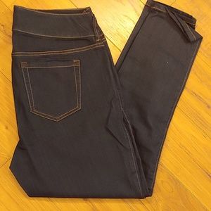 Torrid High-rise 3-Button jegging